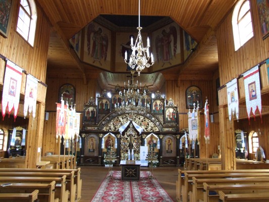 8520 Komańcza – řeckokatolický kostel Ochrany Nejsvětější Panny Marie